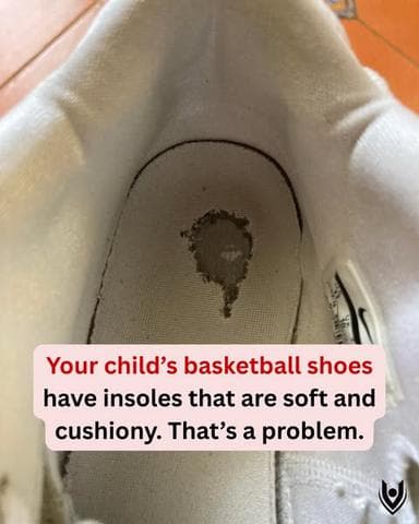 Reference ad: a child’s shoe insole with a line of text on the photo